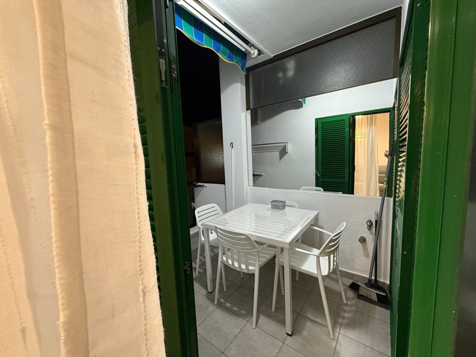 Apartamento Playa Las Vistas Arona  Esterno foto