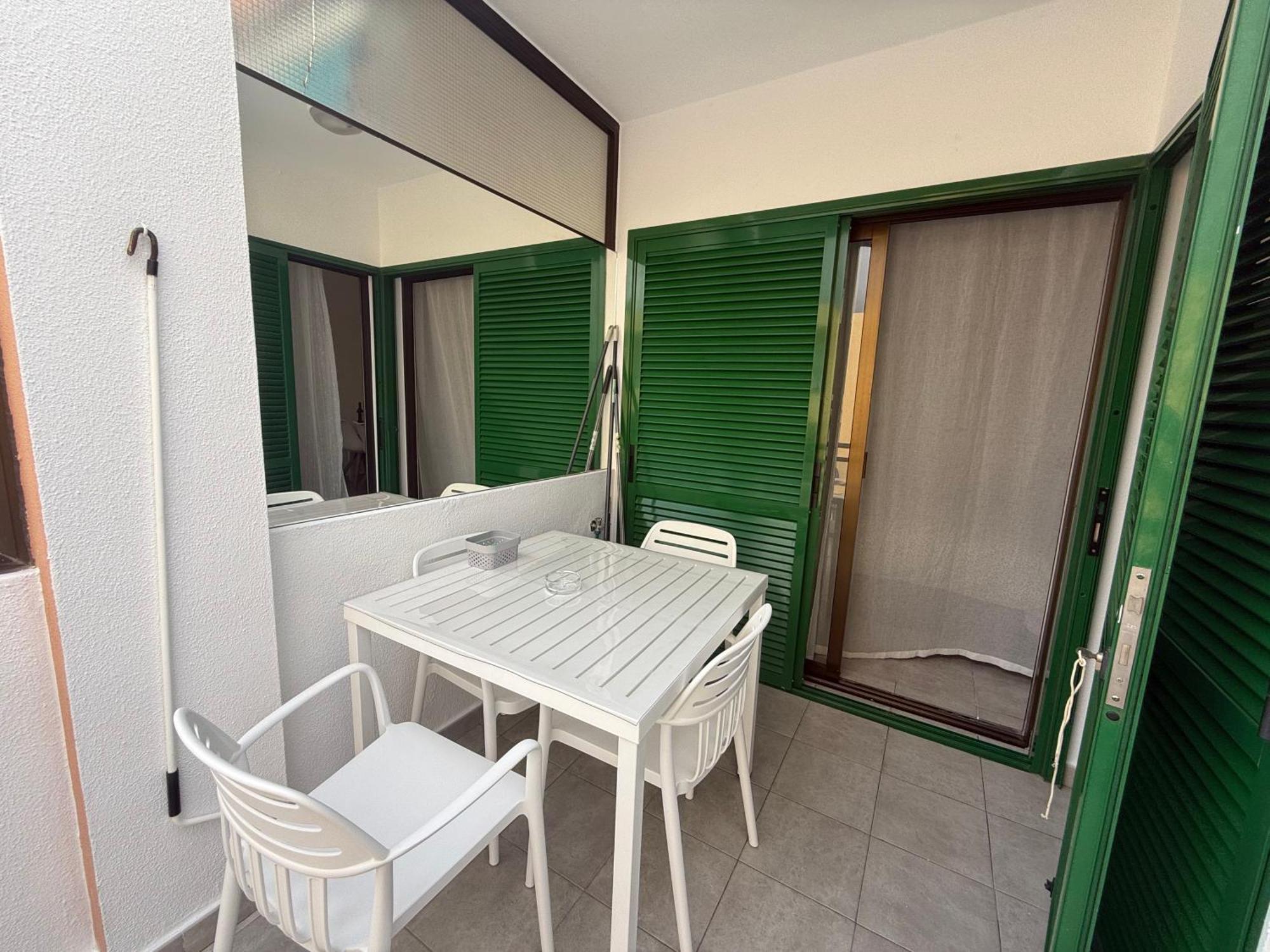 Apartamento Playa Las Vistas Arona  Esterno foto